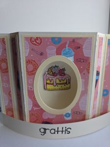 Handgjort kort med tårtmotiv